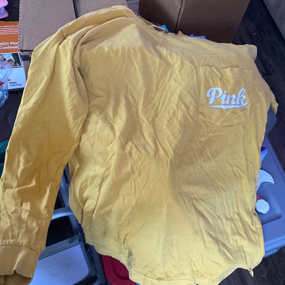 Yellow PINK by VS medium oversized shirt!
